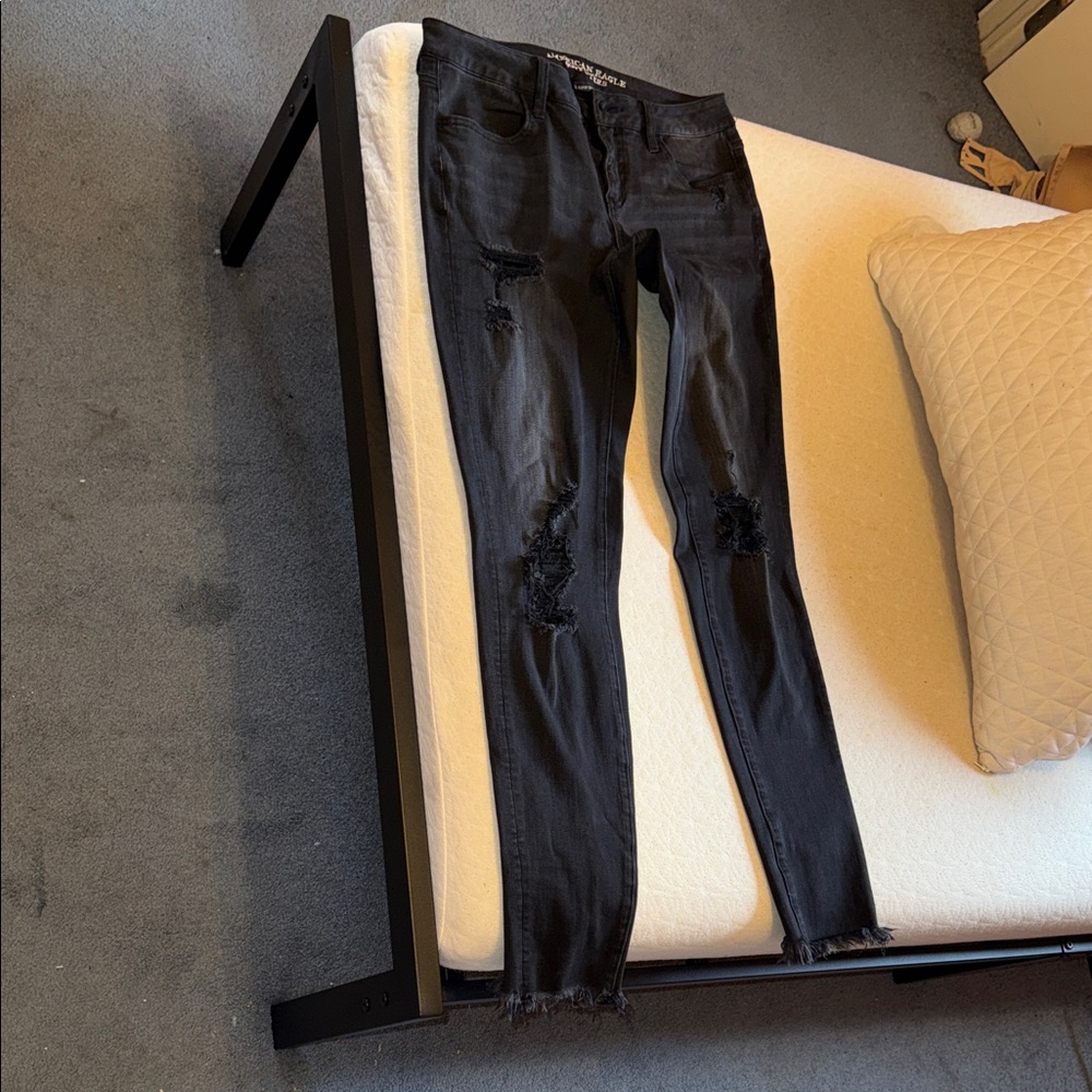 American Eagle Outfitters Black Frayed Hem Jeans - X-Long